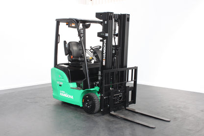 Hangcha XC318 1.8T | Half Cab Lithium Counterbalance | 3-Wheel Forklift