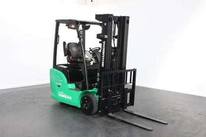 Hangcha XC318 1.8T | Half Cab Lithium Counterbalance | 3-Wheel Forklift