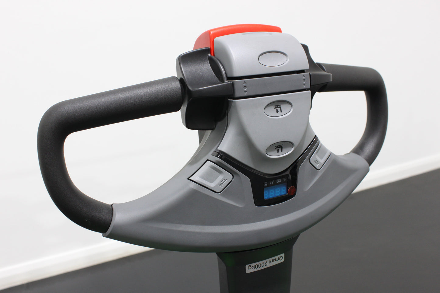 CESAB P220 – Pedestrian Powered Pallet Truck