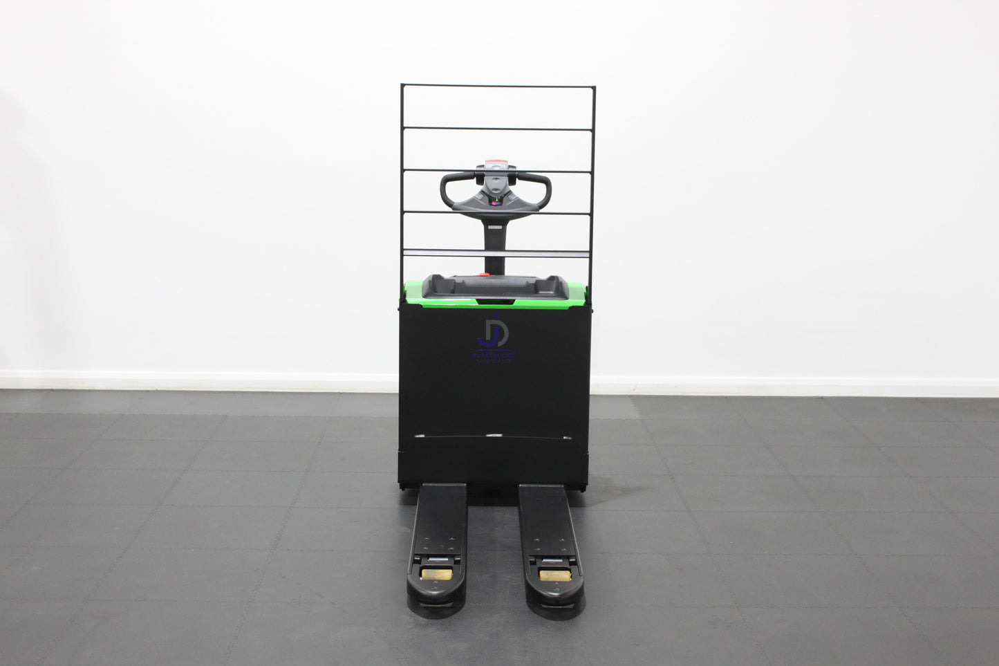 CESAB P220 – Pedestrian Powered Pallet Truck