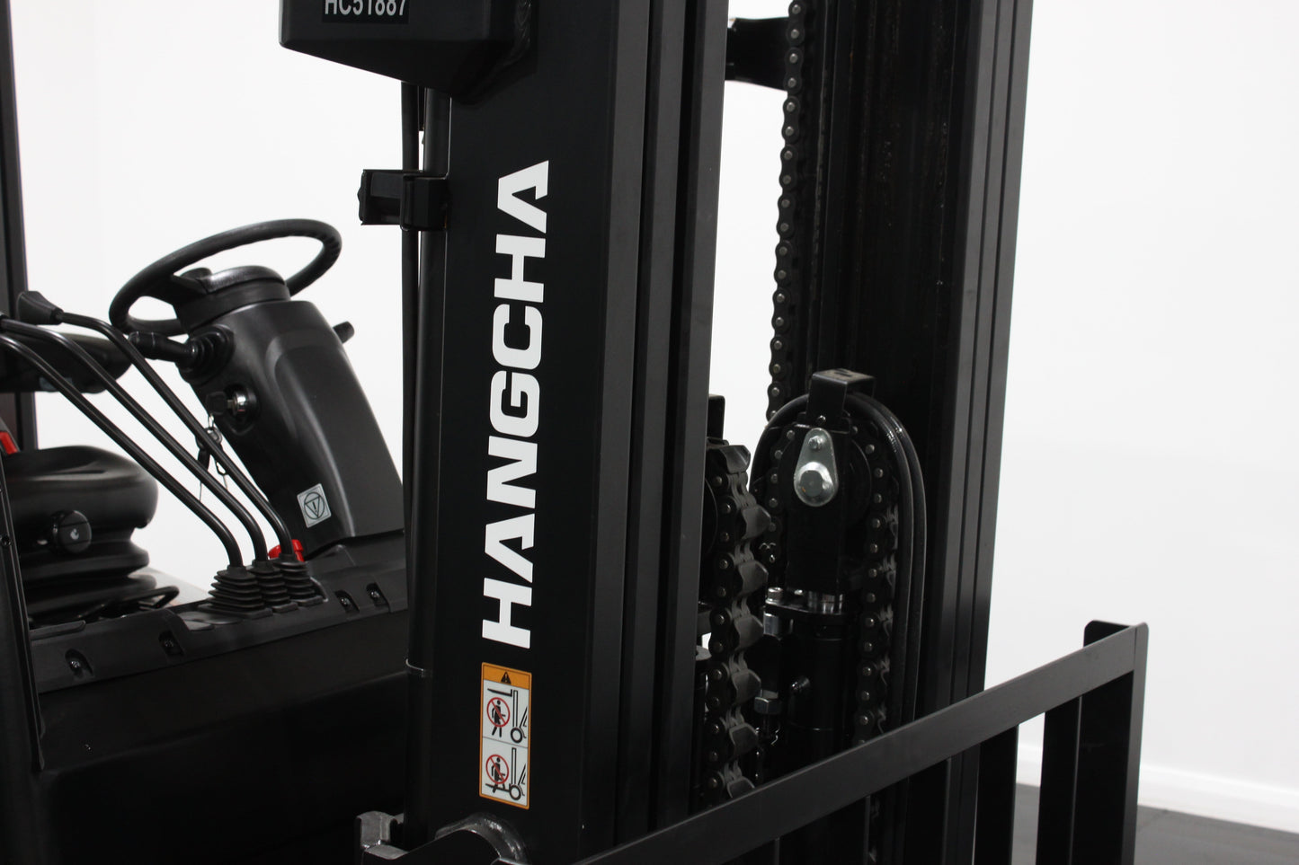 Hangcha XF2-25D 2.5T | Half Cab Diesel Counterbalance | 4-Wheel Forklift