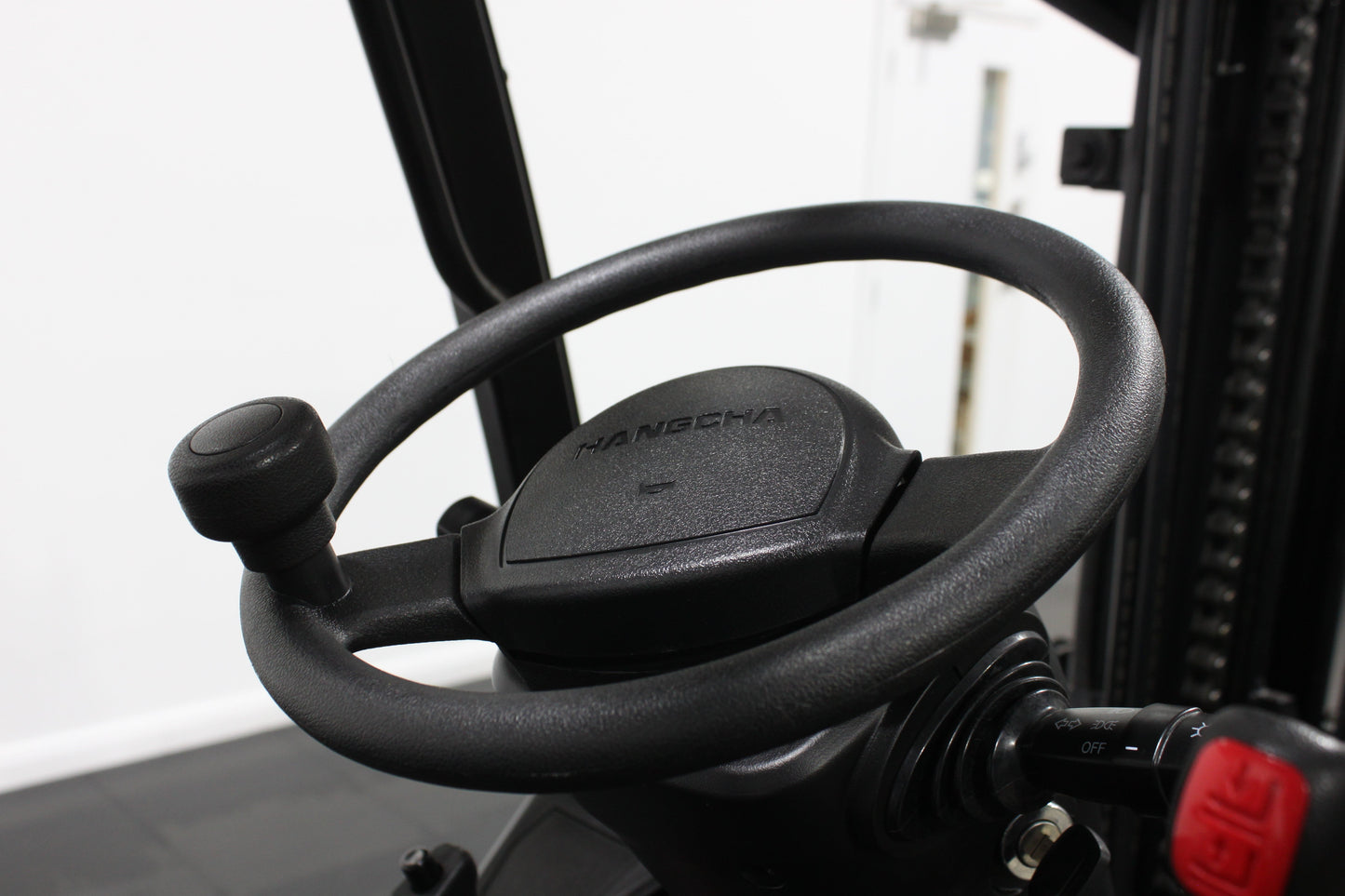 Hangcha XF2-25D 2.5T | Half Cab Diesel Counterbalance | 4-Wheel Forklift