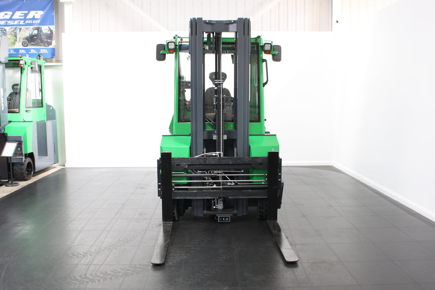 Mima mqk30 - Multidirectional counterbalance forklift