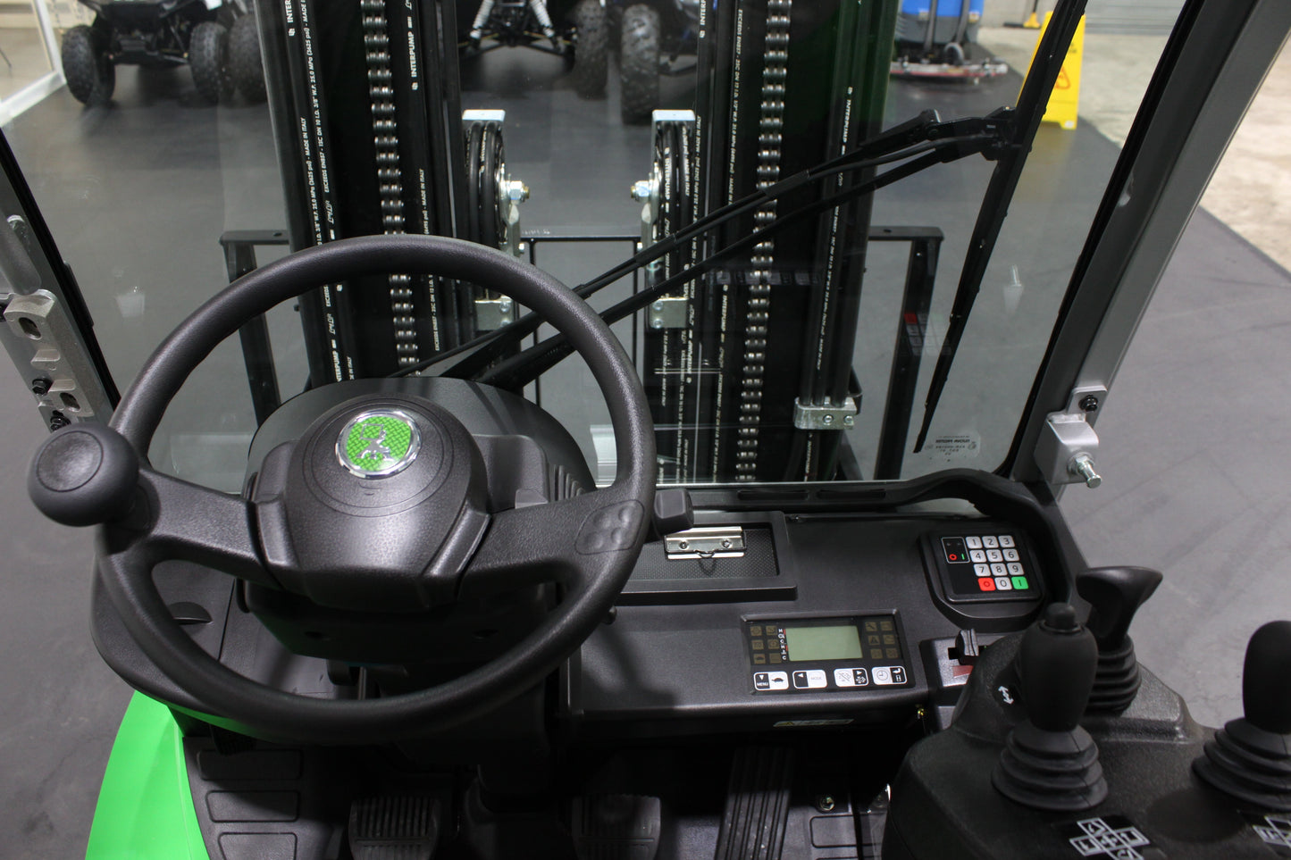 CESAB M325DV Torque Converter Diesel Counterbalance Forklift - Full Cab