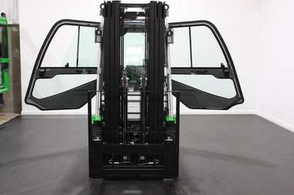 CESAB M325DV Torque Converter Diesel Counterbalance Forklift - Full Cab