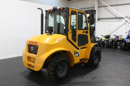 Hifoune CPCD25-2WD - Full cab - Rough terrain forklift