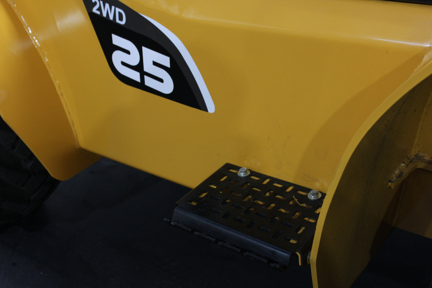 Hifoune CPCD25-2WD - Full cab - Rough terrain forklift