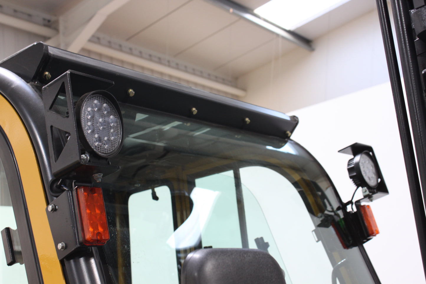 Hifoune CPCD25-2WD - Full cab - Rough terrain forklift