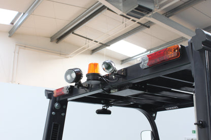 giraffe GBL60 | Open Cab Lithium Electric Counterbalance  | 4-Wheel Forklift
