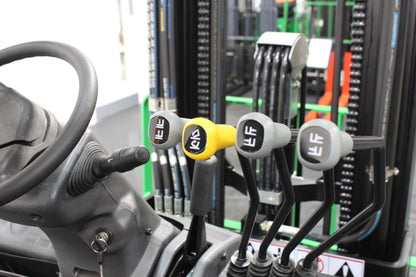 giraffe GBL25 2.5T Lithium Electric 4-Wheel Forklift | Fast Charging, Zero Emissions
