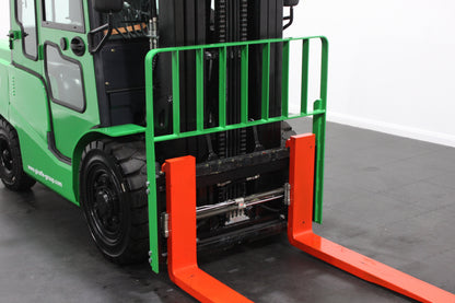 giraffe FD40 Premium | Full Cab Diesel Counterbalance | 6M Triplex 4-Wheel Forklift