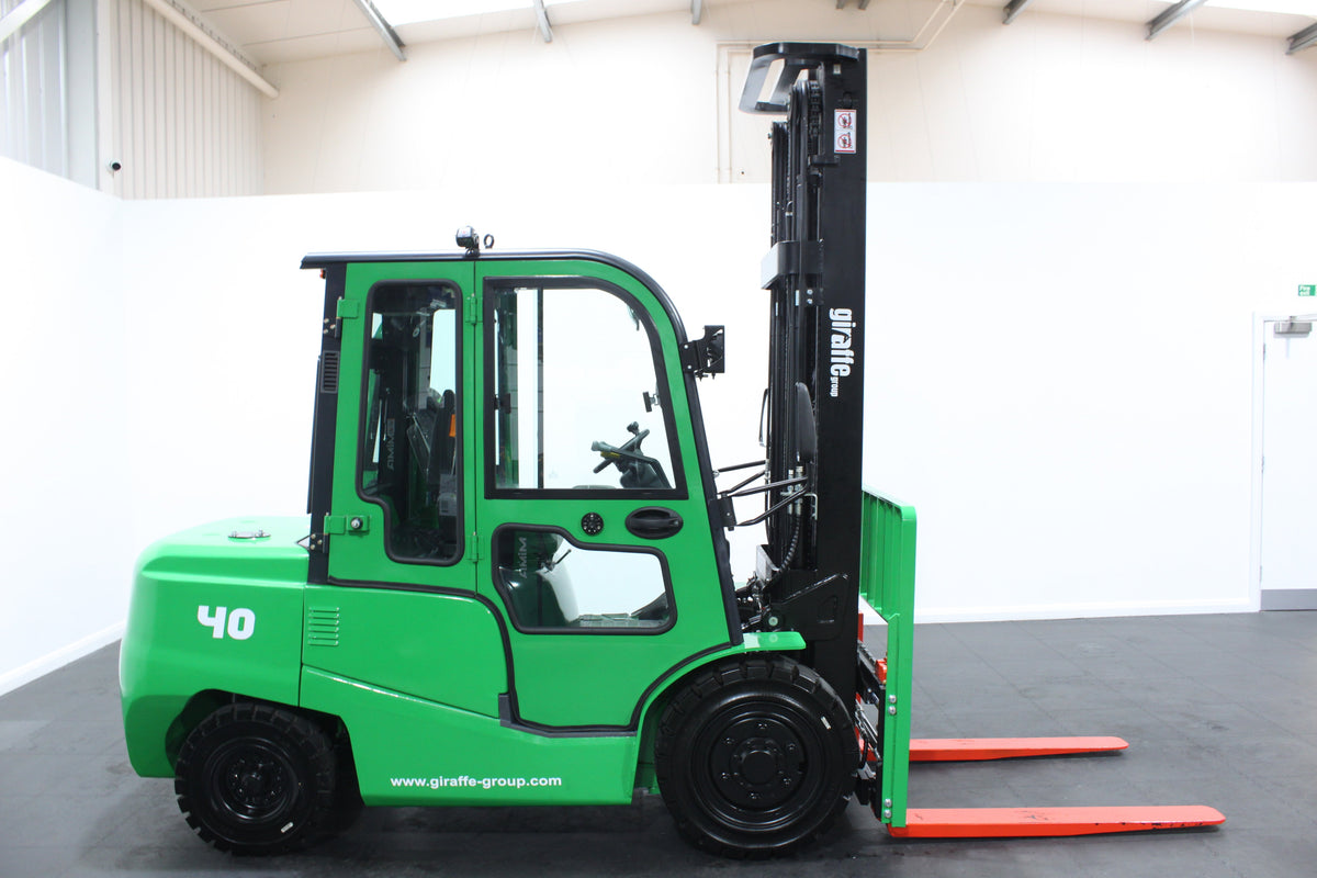 giraffe FD40 Premium | Full Cab Diesel Counterbalance | 6M Triplex 4-Wheel Forklift