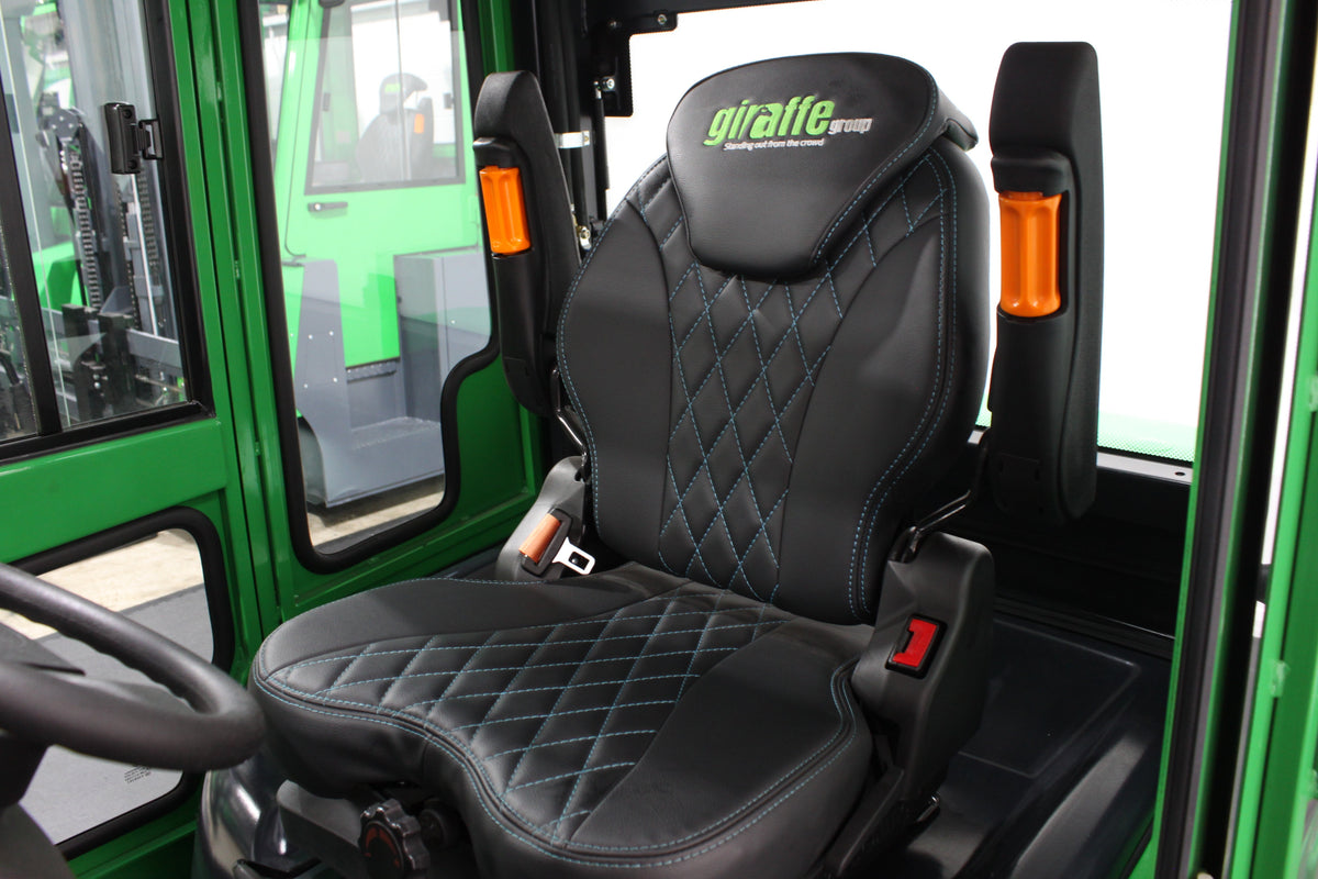 giraffe FD40 Premium | Full Cab Diesel Counterbalance | 6M Triplex 4-Wheel Forklift