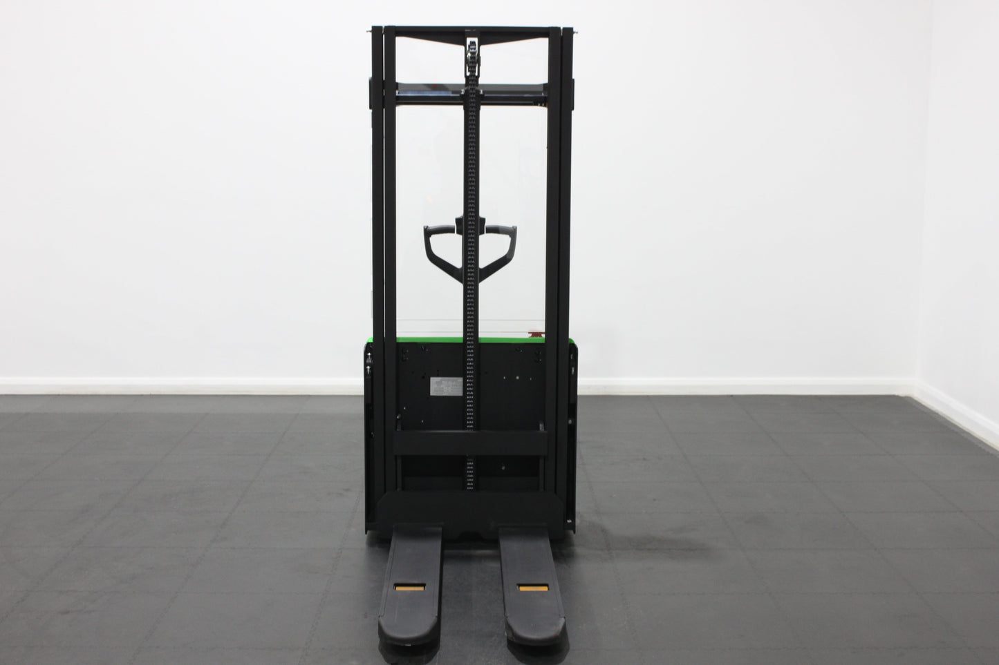 CESAB S010i Lithium Electric Pallet Stacker