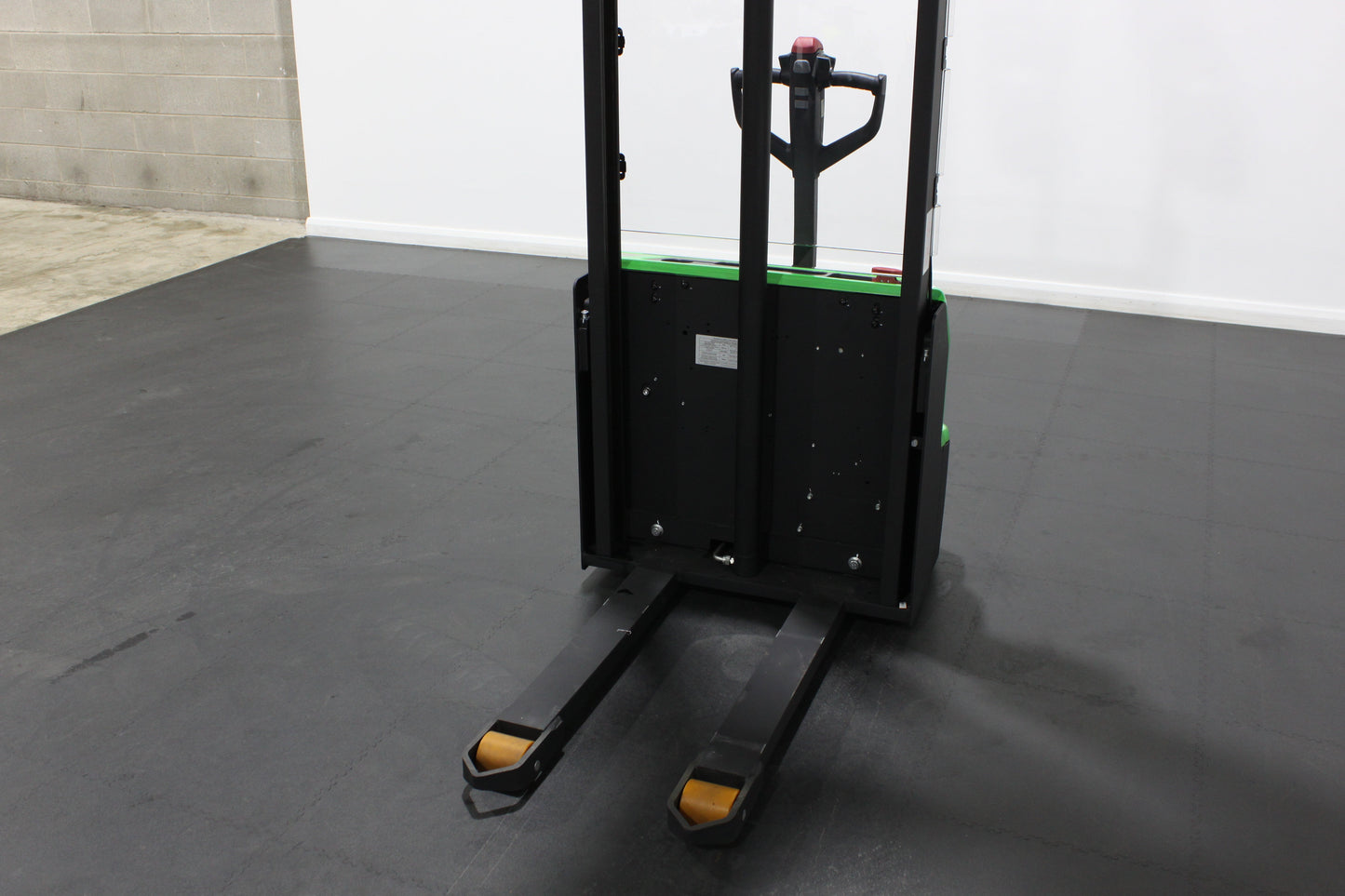 CESAB S010i Lithium Electric Pallet Stacker