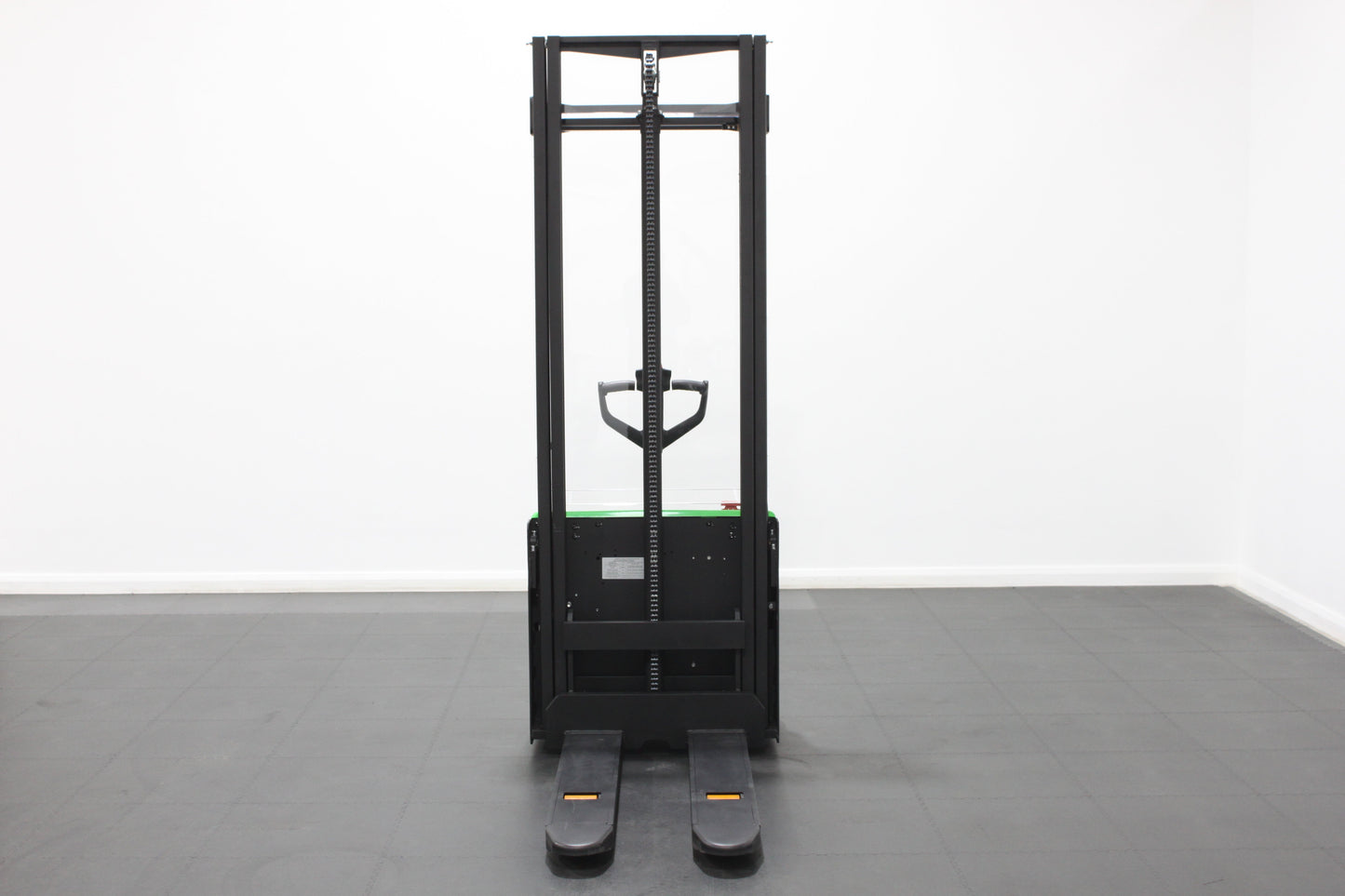 CESAB S010i Lithium Electric Pallet Stacker