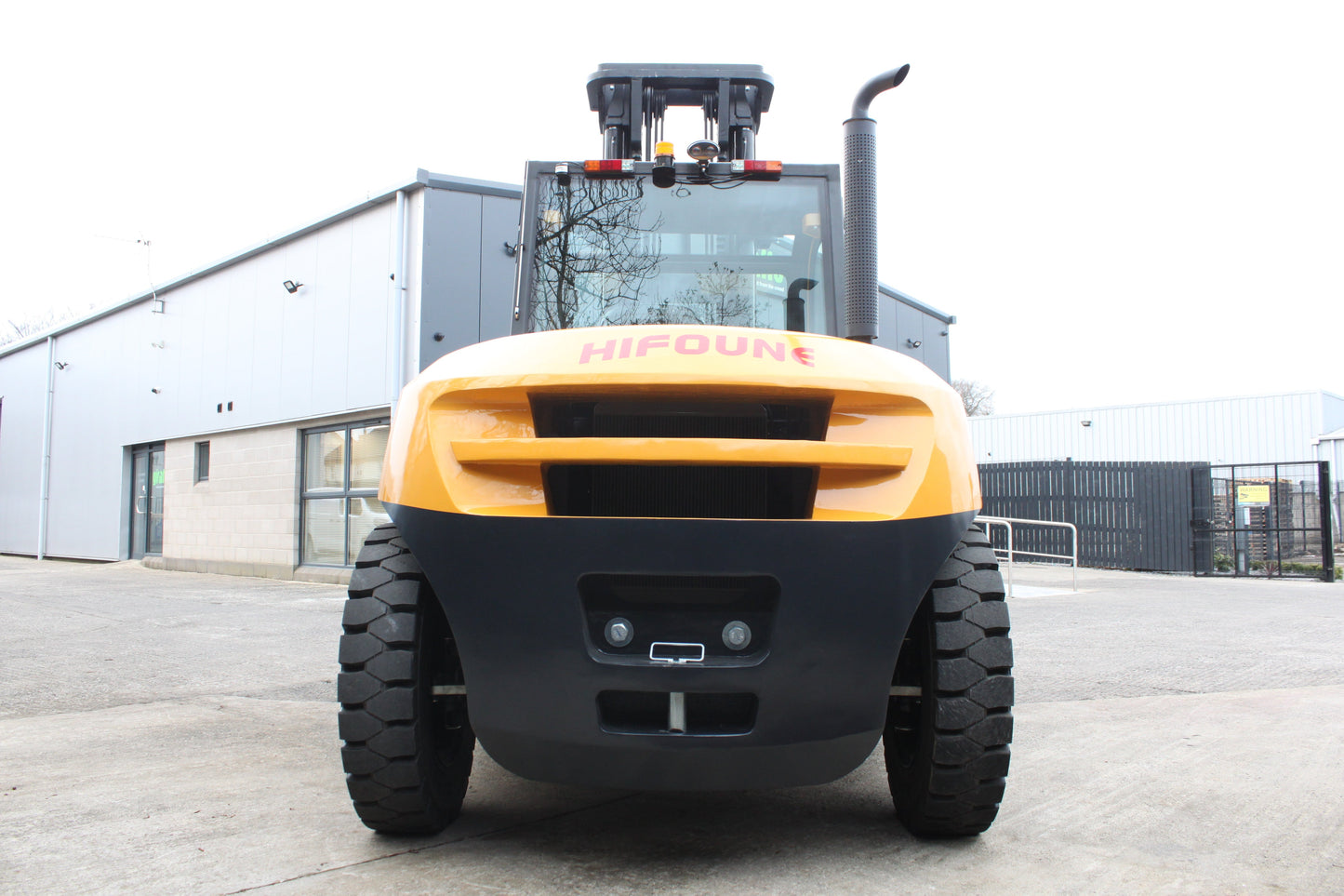 Hifoune FD10T 10T diesel forklift with full cab & rotator clamp | Triplex mast
