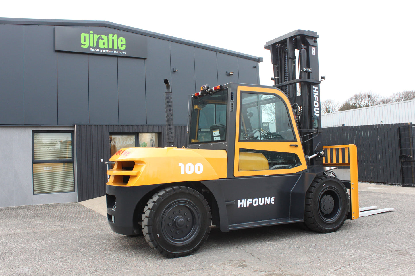 Hifoune FD10T 10T diesel forklift with full cab & rotator clamp | Triplex mast