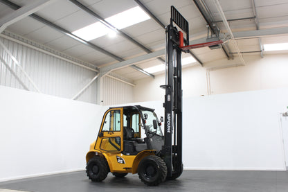 Hifoune CPCD25-4WD - Full cab - Rough terrain forklift