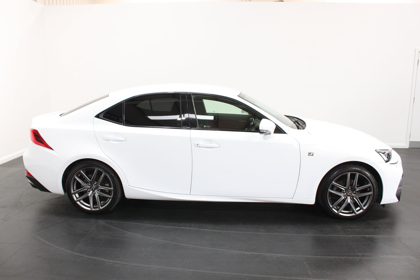 Lexus IS 300h F-Sport 4dr CVT Auto