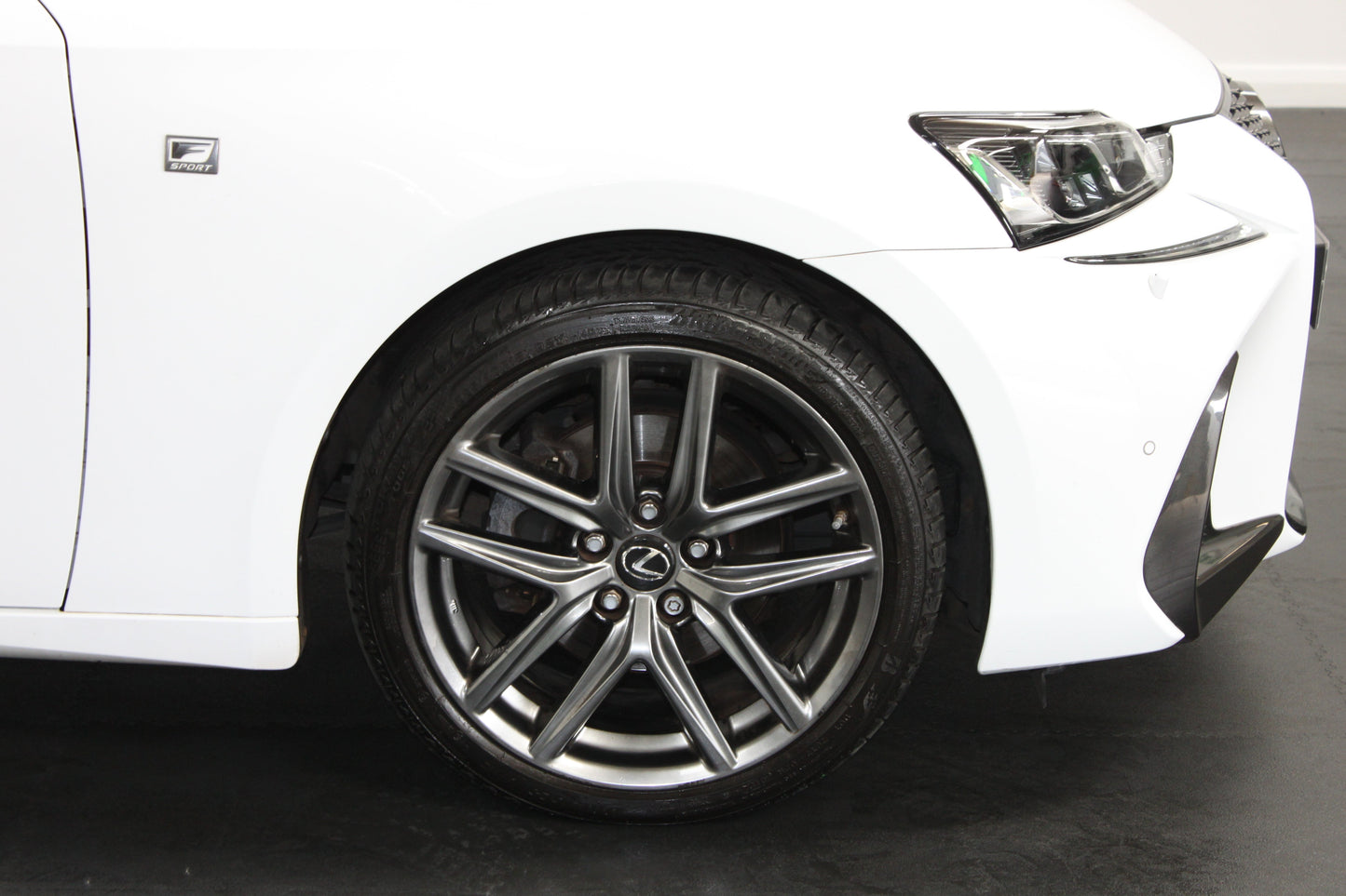 Lexus IS 300h F-Sport 4dr CVT Auto