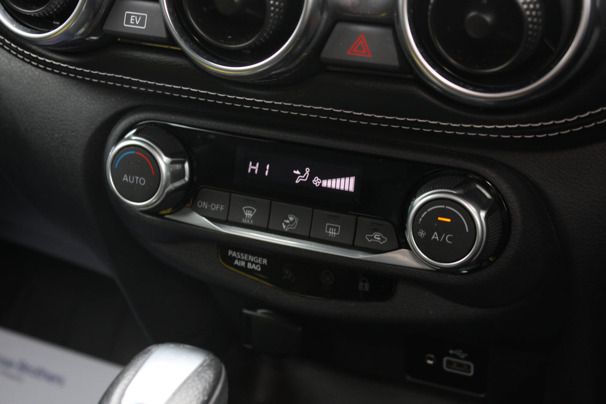 Nissan Juke 1.6 Hybrid N-Connecta 5dr Auto