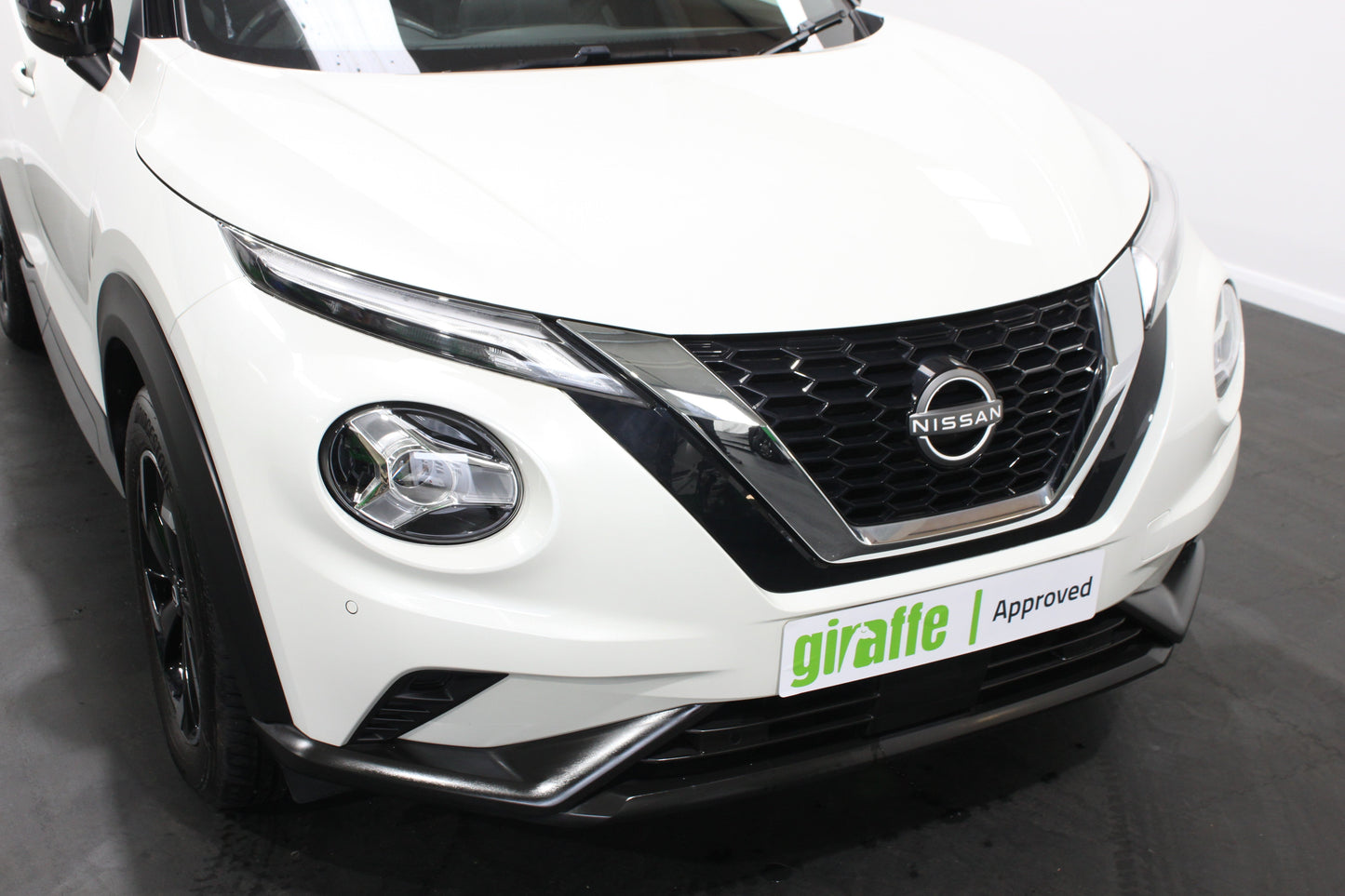 Nissan Juke 1.0 DiG-T 114 N-Connecta 5dr