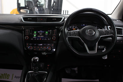 Nissan Qashqai 1.3 DiG-T Acenta Premium 5dr