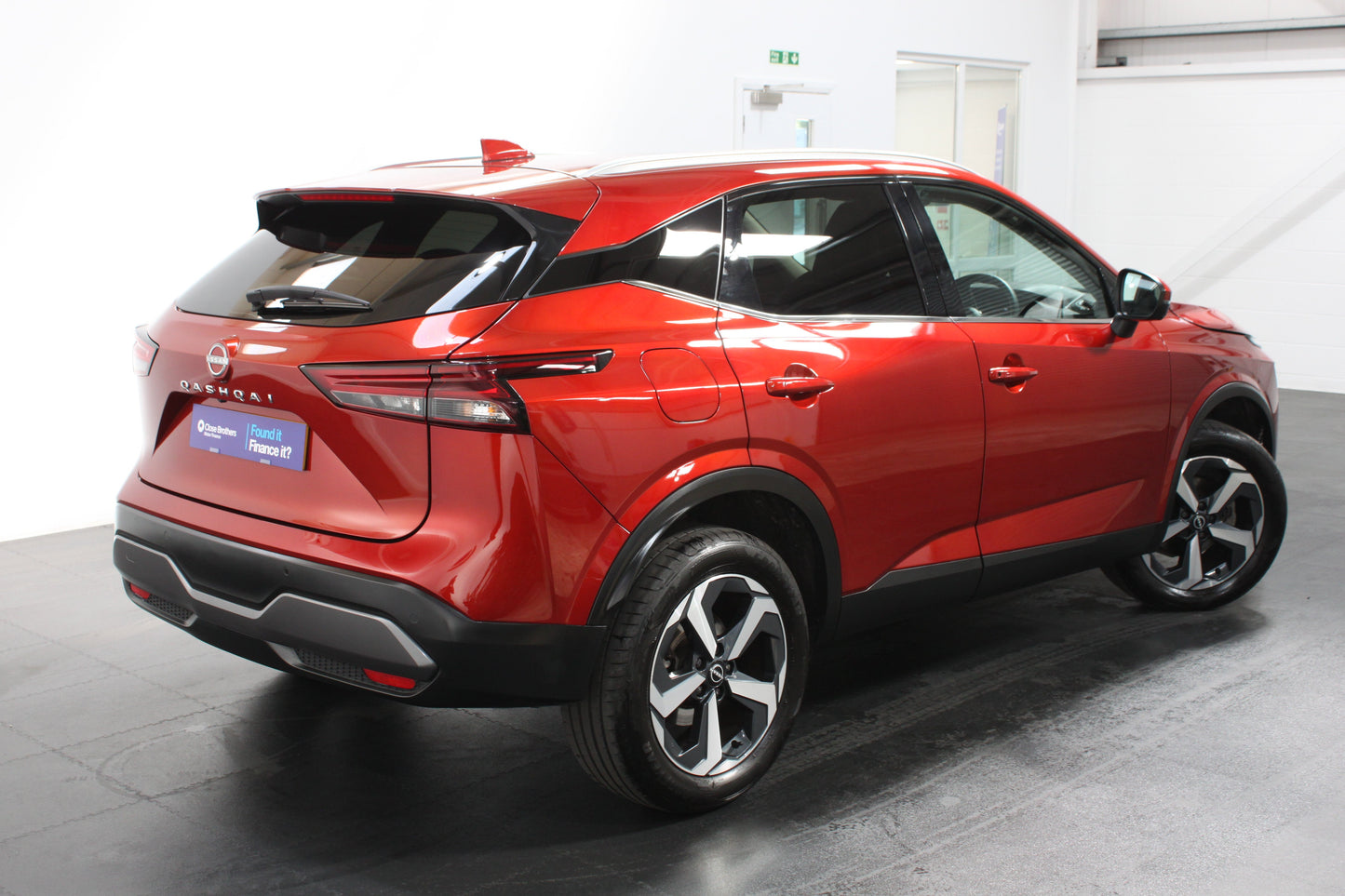 Nissan Qashqai 1.3 DiG-T MH N-Connecta 5dr