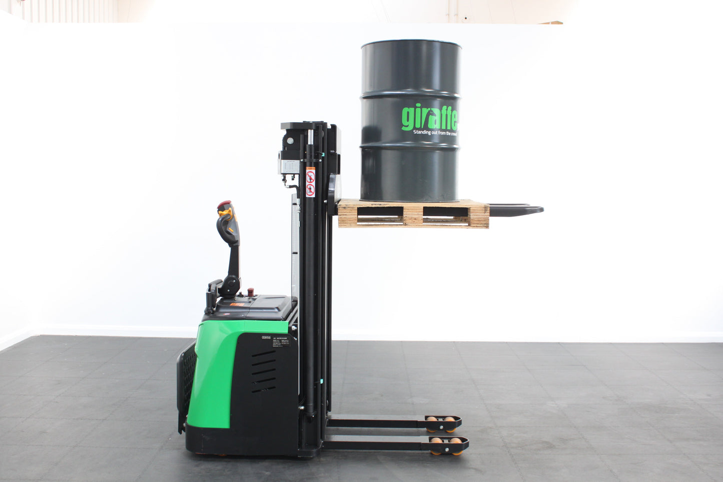 giraffe GES16P-40  Stand-on Powered Stacker – 1,600kg Capacity | Lithium-Ion Electric