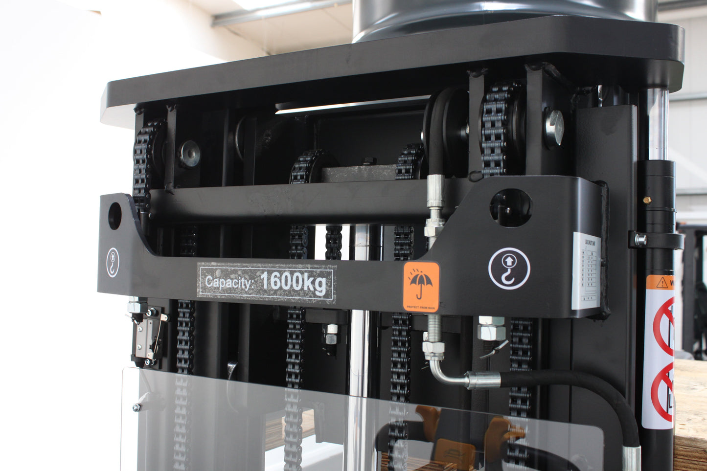 giraffe GES16P-40  Stand-on Powered Stacker – 1,600kg Capacity | Lithium-Ion Electric