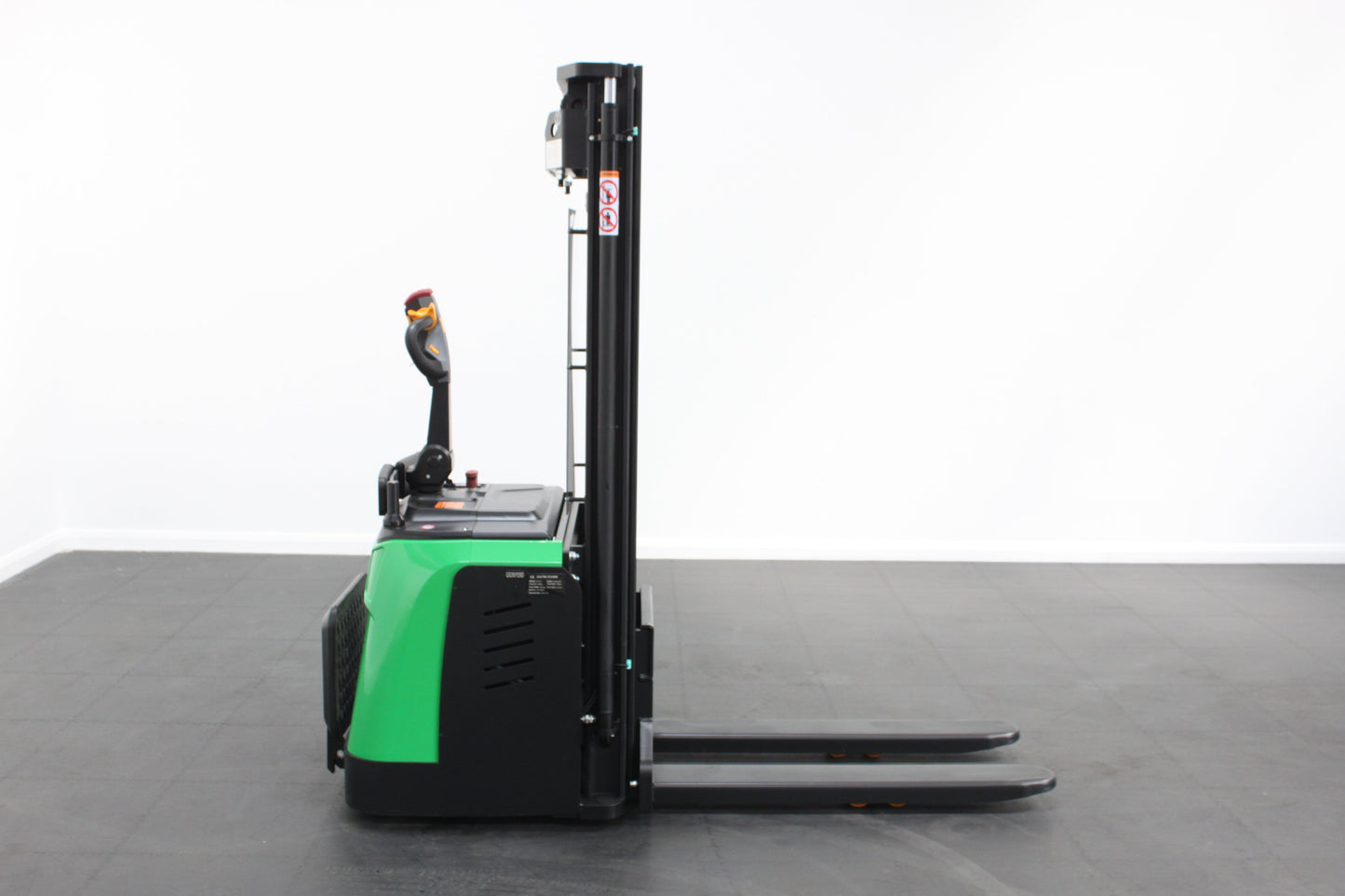 giraffe GES16P-30  Stand-on Powered Stacker – 1,600kg Capacity | Lithium-Ion Electric