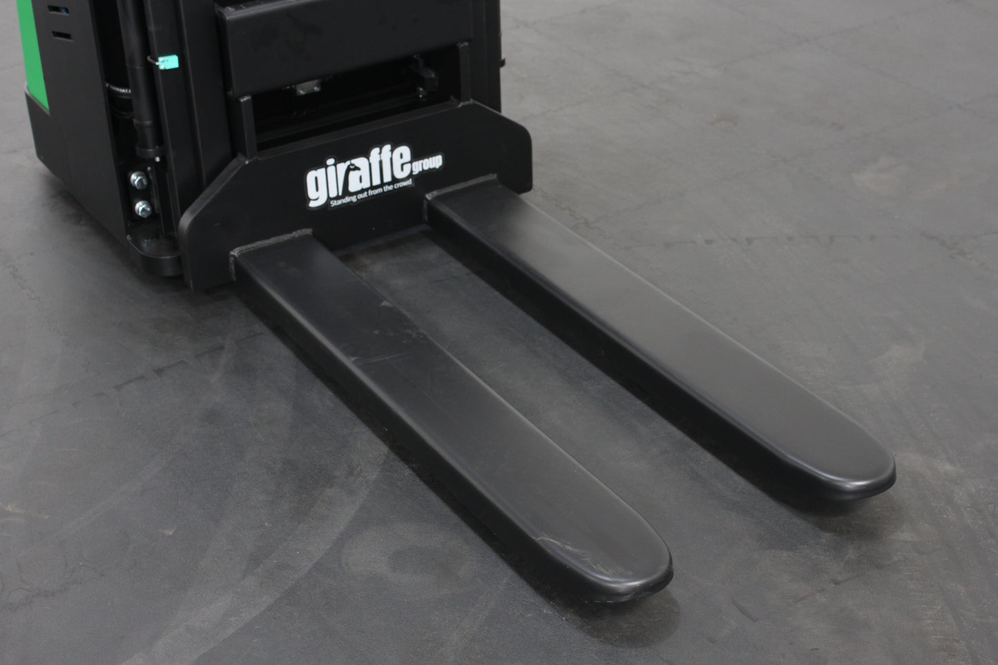 giraffe GES16P-30  Stand-on Powered Stacker – 1,600kg Capacity | Lithium-Ion Electric