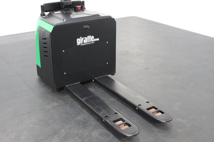 giraffe GET25P Stand-on Pallet truck–  2,500kg Capacity | Lithium-Ion Electric