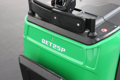 giraffe GET25P Stand-on Pallet truck–  2,500kg Capacity | Lithium-Ion Electric