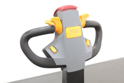 giraffe GET25P Stand-on Pallet truck–  2,500kg Capacity | Lithium-Ion Electric