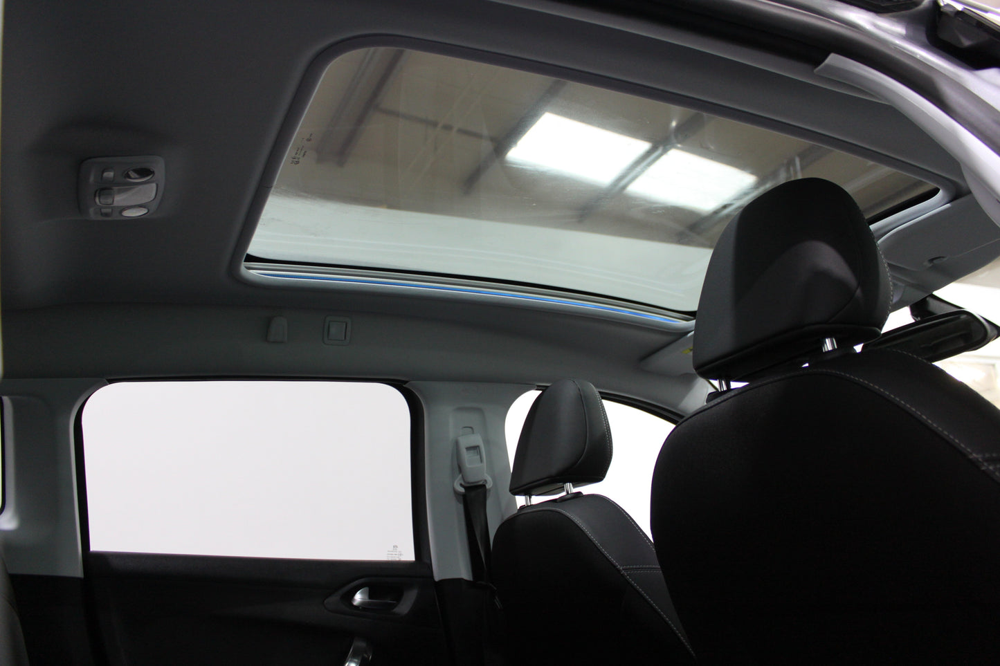 Peugeot 2008 1.2 PureTech Allure Premium 5dr