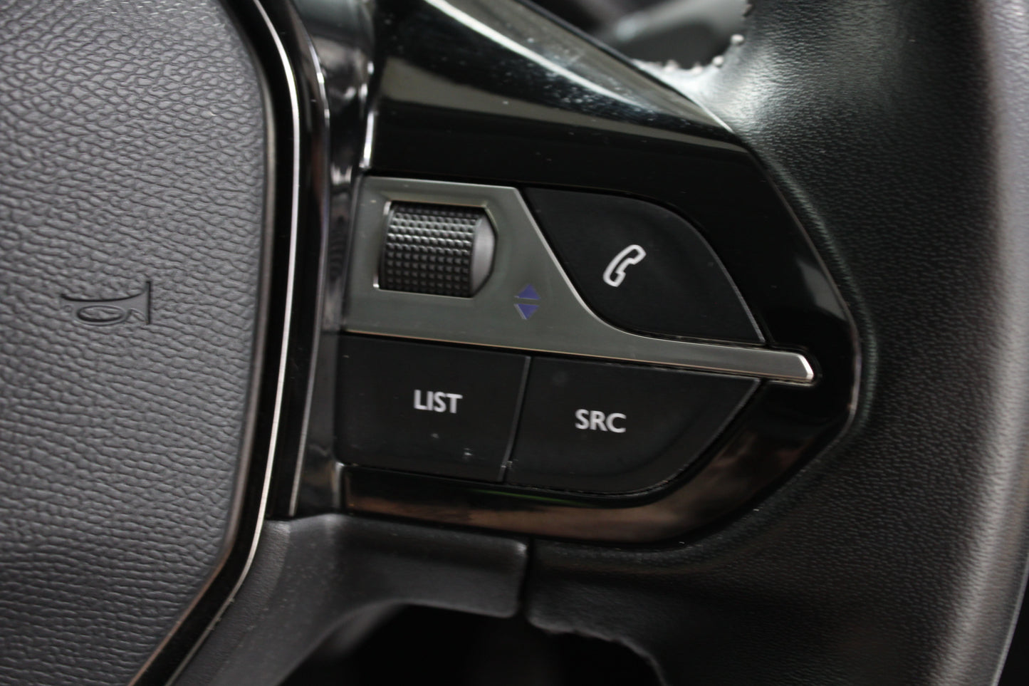 Peugeot 1.2 PureTech Active 5dr