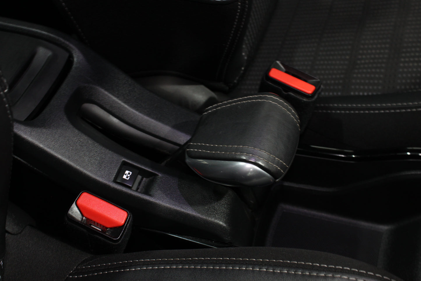 Peugeot 2008 1.2 PureTech Allure Premium 5dr