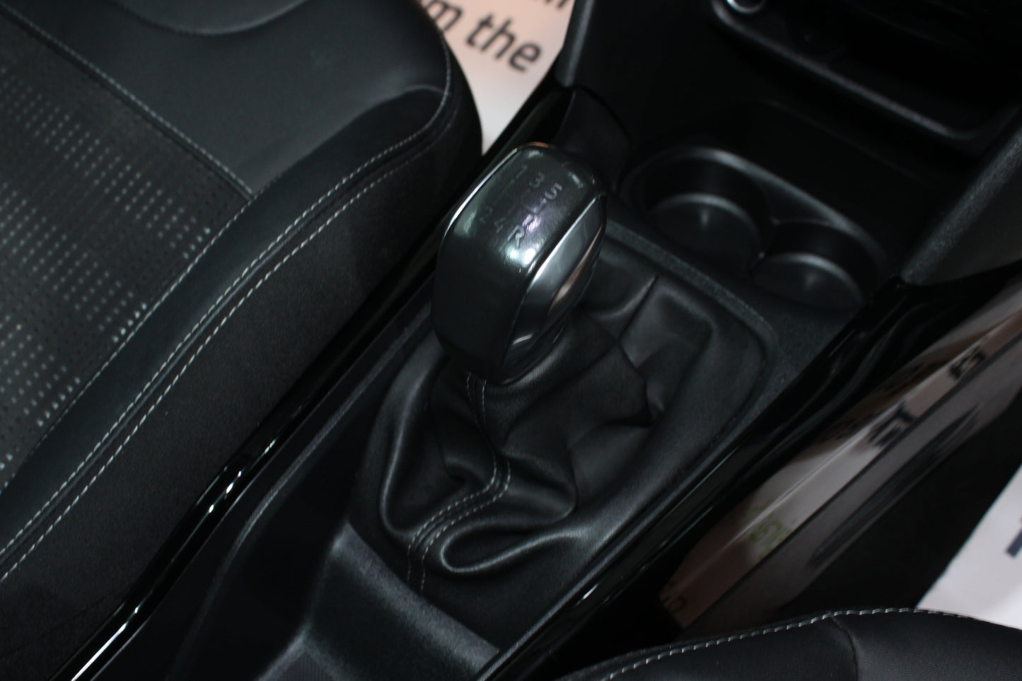 Peugeot 2008 1.2 PureTech Allure Premium 5dr