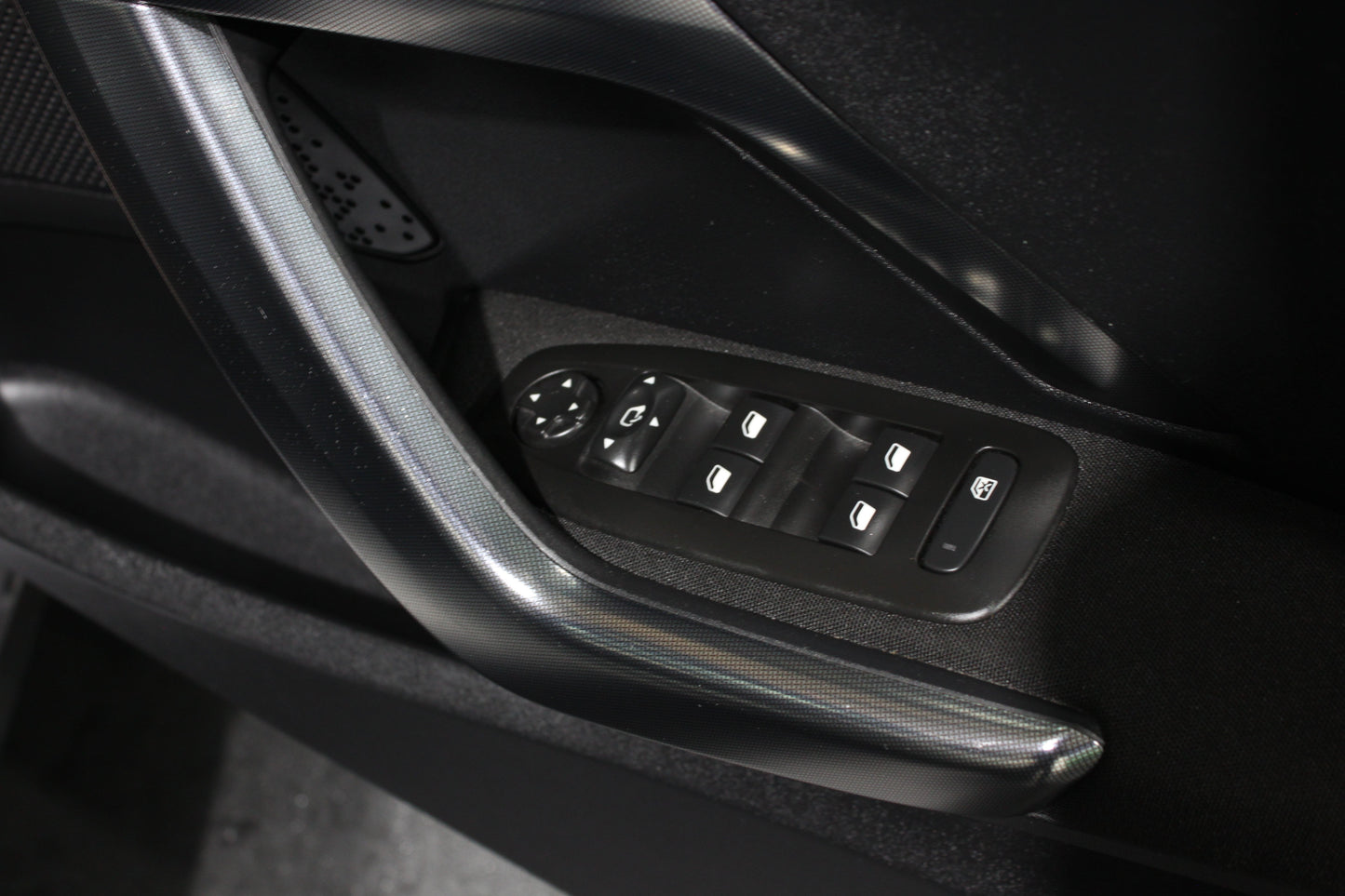 Peugeot 2008 1.2 PureTech Allure Premium 5dr