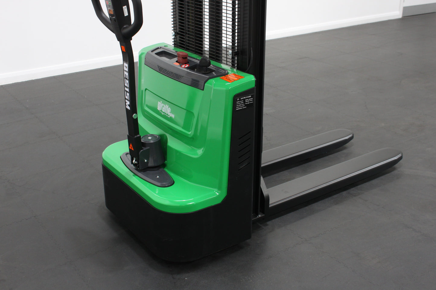 giraffe GES15M-35 Electric Pallet Stacker – 1,500kg Capacity | Lithium-Ion Electric