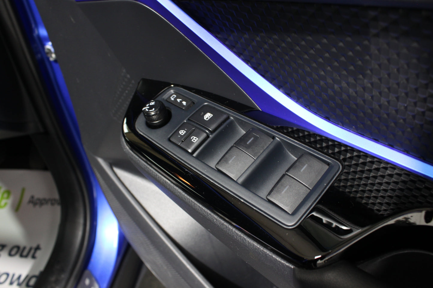 Toyota C-HR 1.8 Hybrid Dynamic 5dr CVT