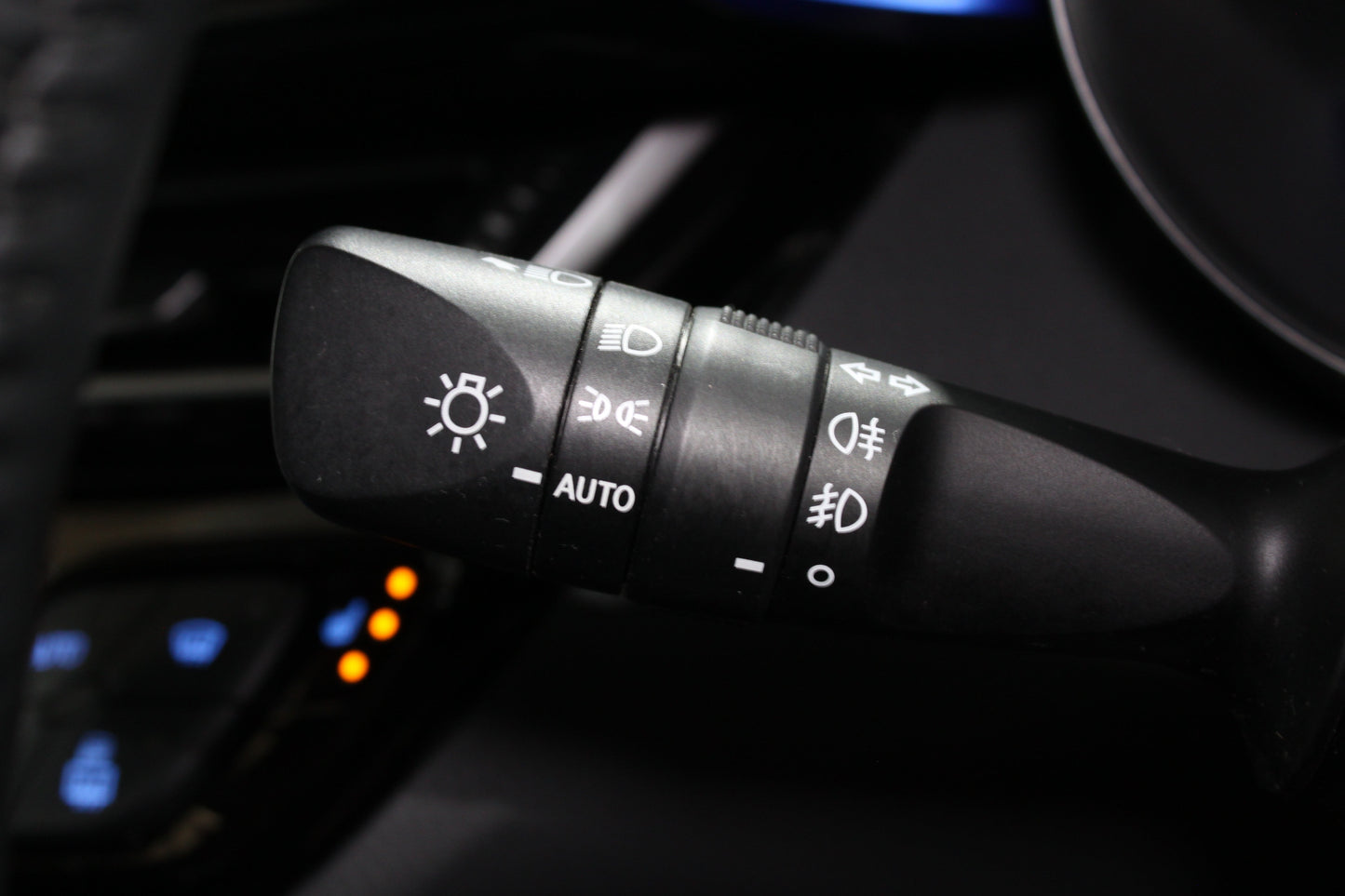 Toyota C-HR 1.8 Hybrid Dynamic 5dr CVT