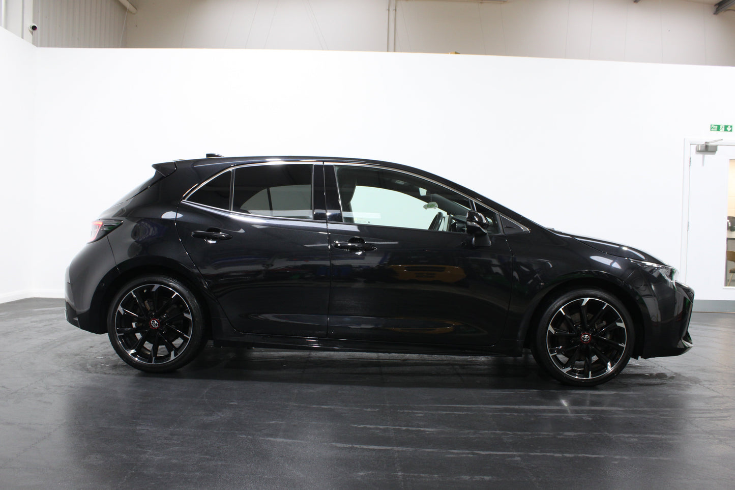 Toyota Corolla 2.0 VVT-i Hybrid GR Sport 5dr CVT