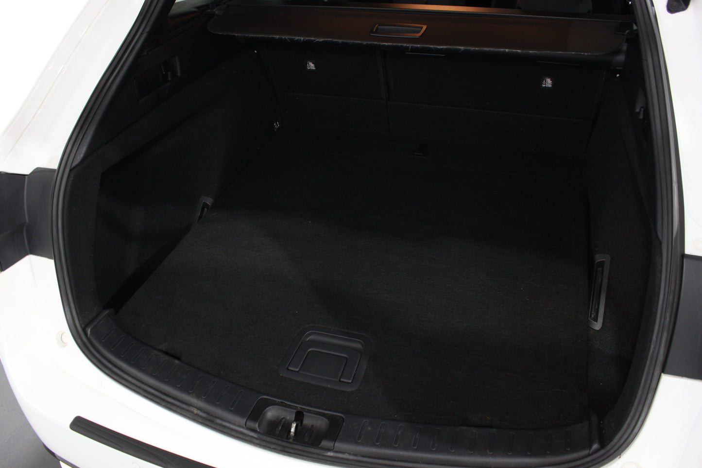 Toyota Corolla 1.8 VVT-i Hybrid Design 5dr CVT
