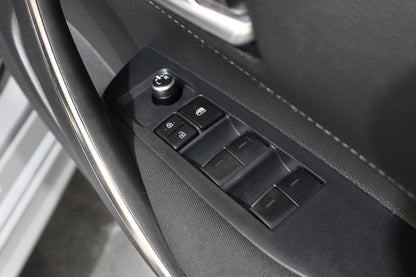 Toyota Corolla 1.8 VVT-i Hybrid Icon 5dr CVT
