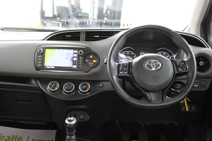 Toyota Yaris 1.5 VVT-i Icon Tech 5dr