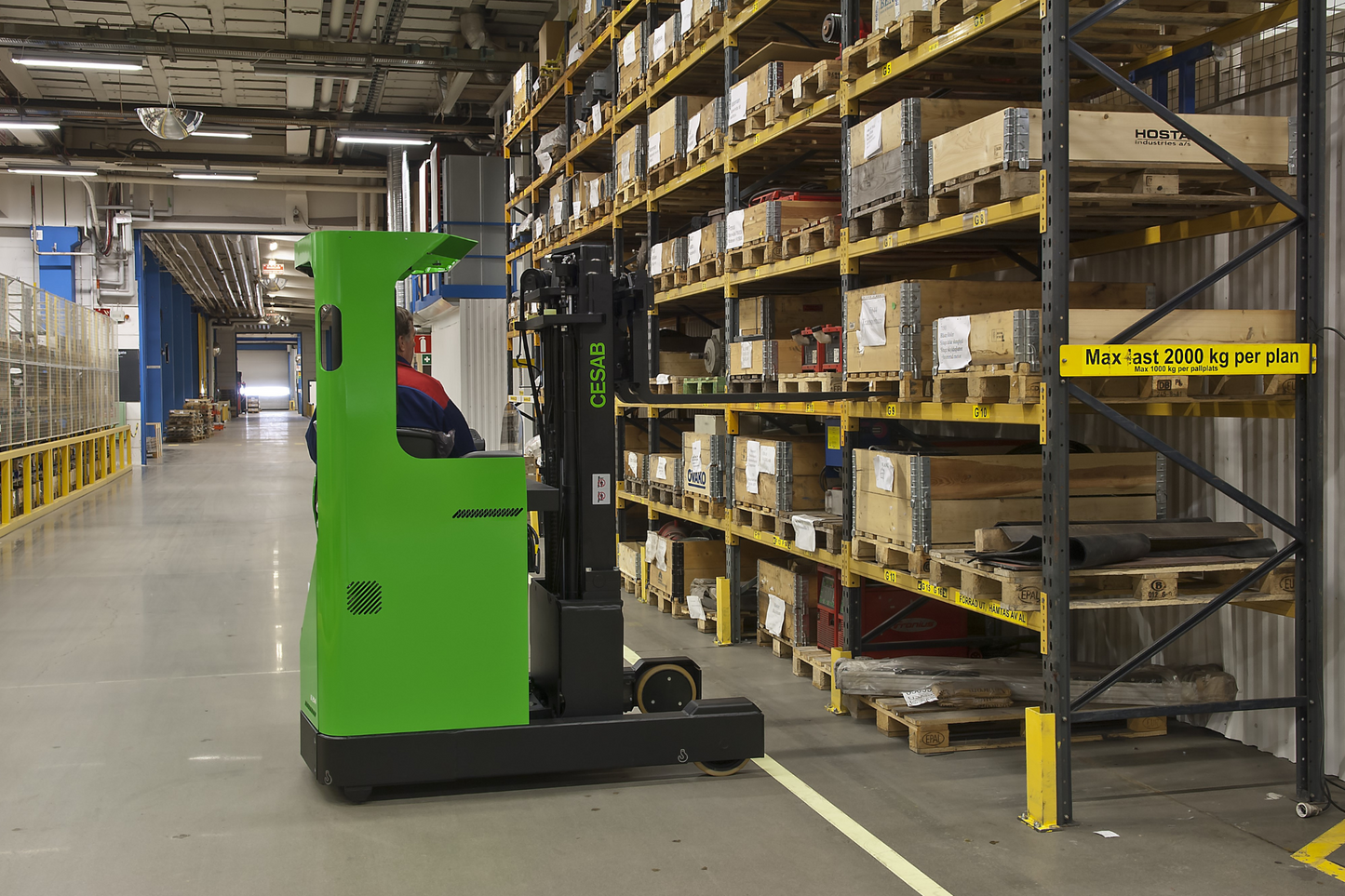 CESAB R200 Compact Electric Reach Truck – 1200kg to 1600kg Capacity | High-Performance Electric Reach Truck for Narrow Aisles