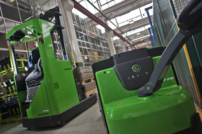 CESAB P200 Powered Pallet Truck Series – 1400kg to 2500kg Capacity | Compact Electric Pallet Truck with CESAB Powerdrive